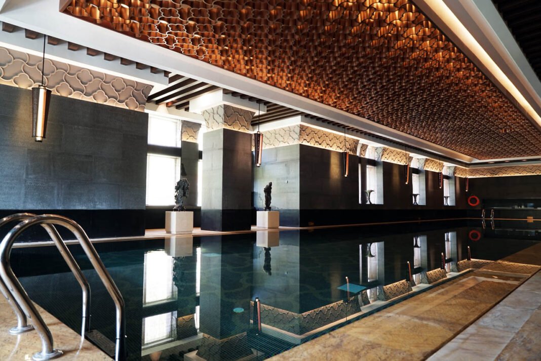 Secret Lives of Billionaire Heirs and Heiresses